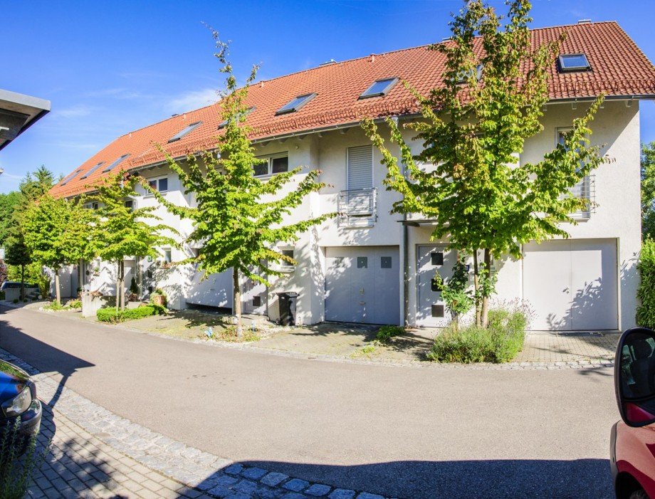 Eingangsansicht Reihenmittelhaus Ulm