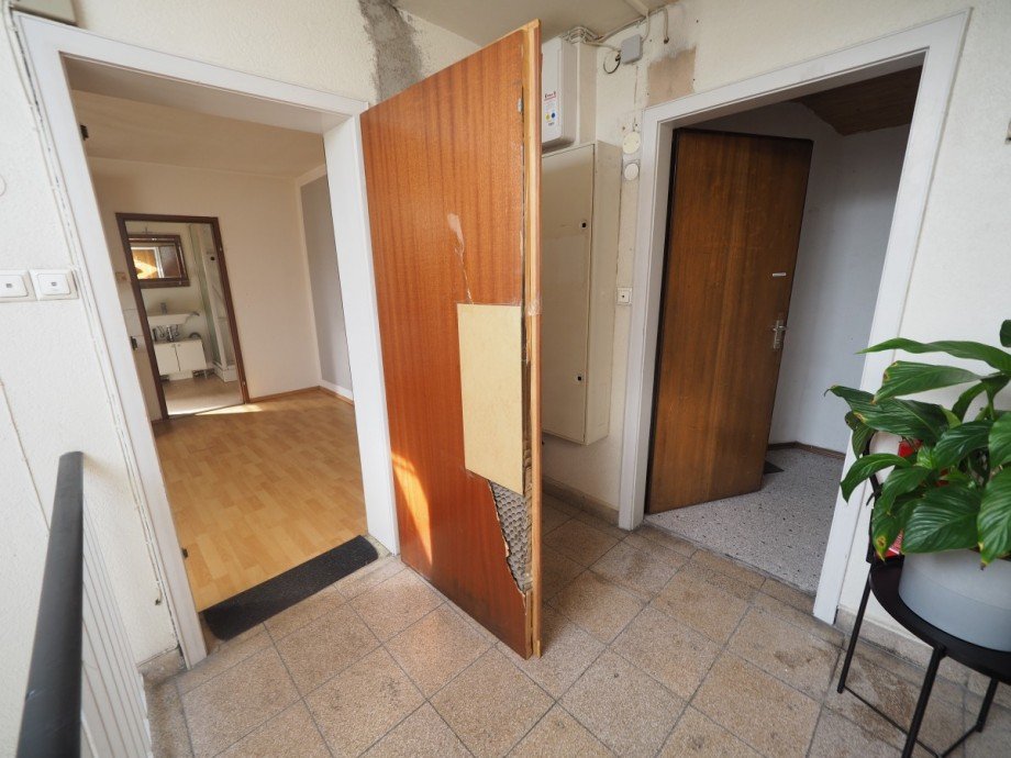Eingangsbereiche f�r die Apartments Renditeobjekt Ulm