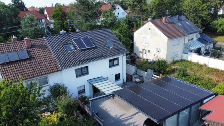 Hauptbild +Kernsanierte, stilvolle Doppelhaush�lfte+ 7 Zimmer, 2 B�der, Doppel-Carport, Top-Ausstattung, uvm..