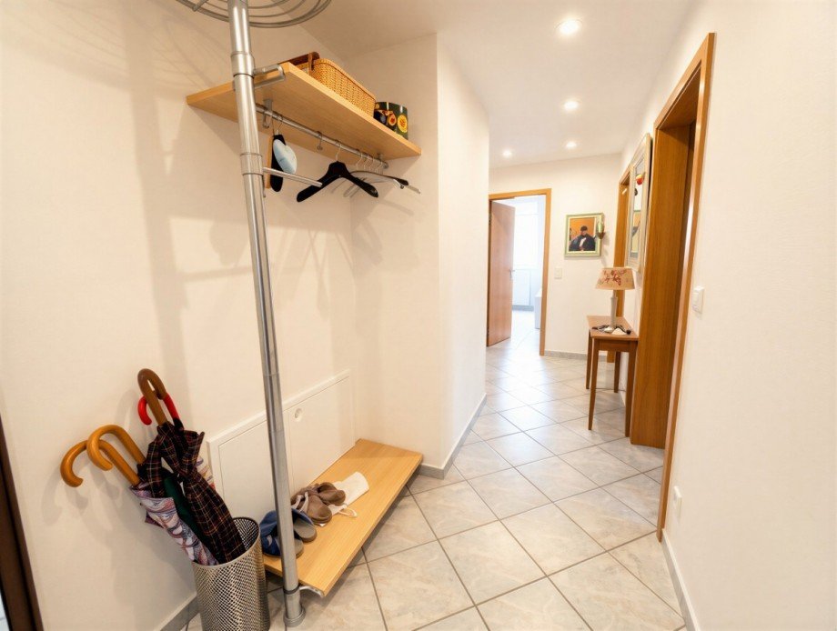 Flur Dachgeschosswohnung Wei�enhorn
