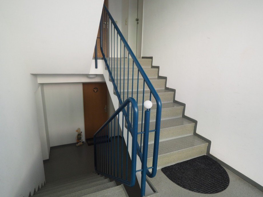 Treppenhaus Etagenwohnung Bellenberg