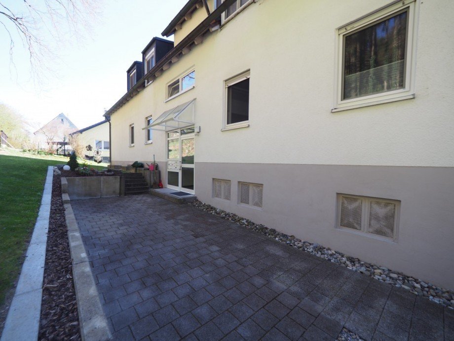 Eingangst�r Etagenwohnung Bellenberg