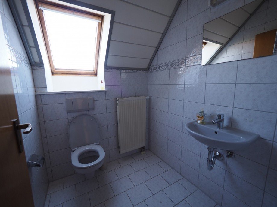 G�ste-WC Dachgeschosswohnung Finningen