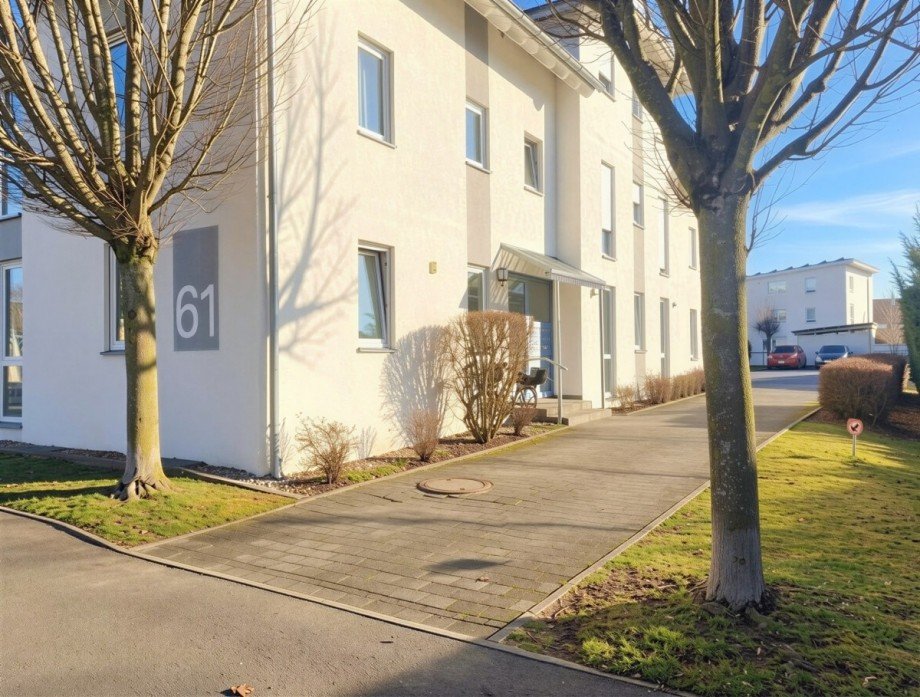 Hauseingang Dachgeschosswohnung Neu-Ulm