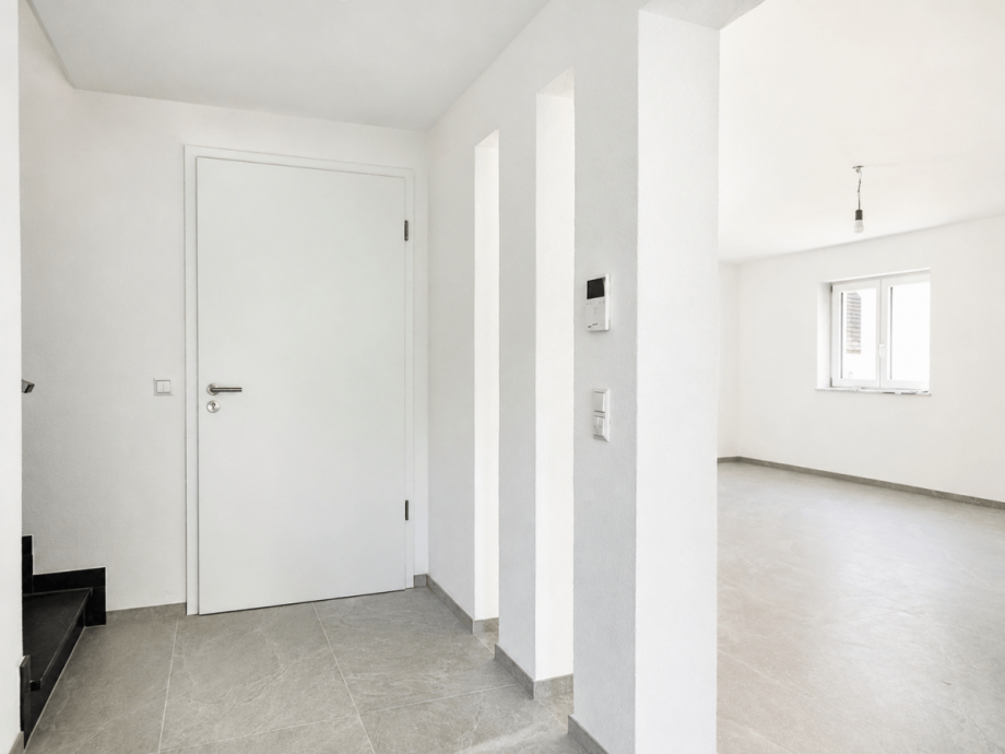 OG Diele Zweifamilienhaus Wei�enhorn