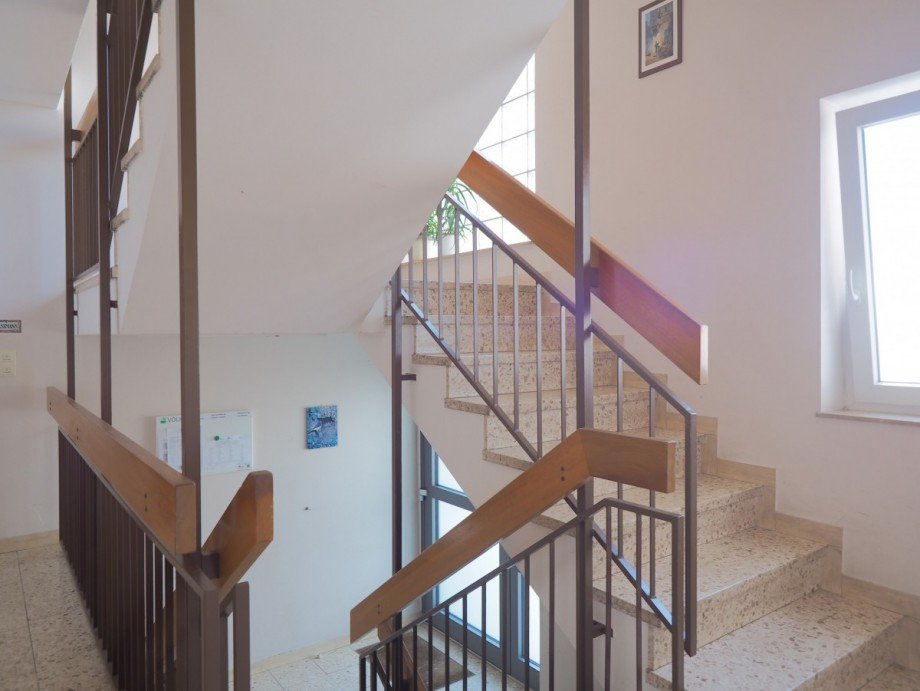 Treppenhaus Dachgeschosswohnung Neu-Ulm