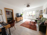 Hauptbild Zeitloses Wohnen im Herzen von Neu-Ulm - Modernisierte 3-Zi-Wohnung mit Balkon