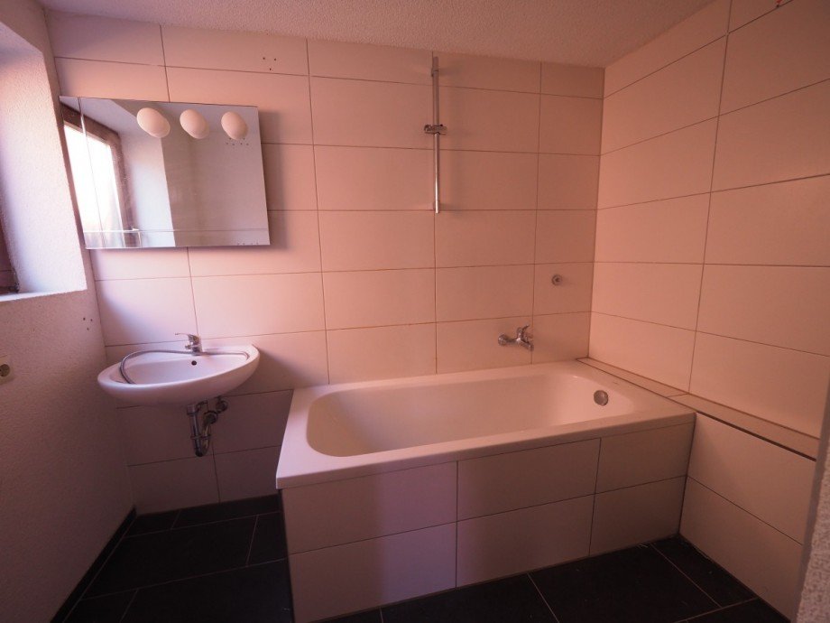 Badezimmer (2.OG) Mehrfamilienhaus Langenau
