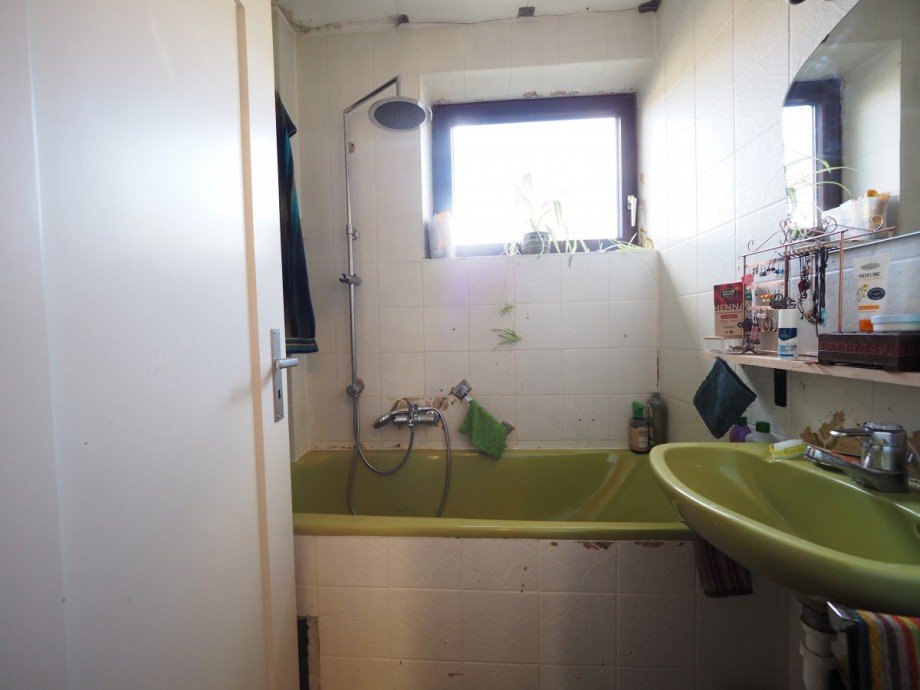 Badezimmer EG Doppelhaush�lfte Ulm
